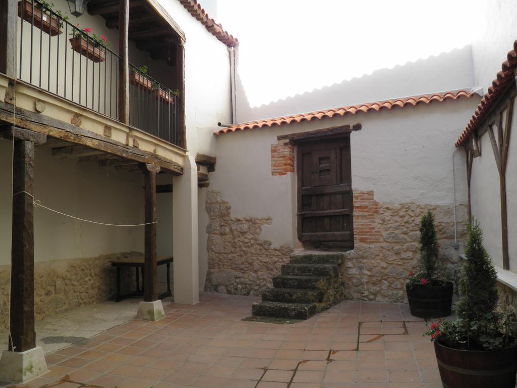 Apartamentos Turisticos Penafiel Ngoại thất bức ảnh